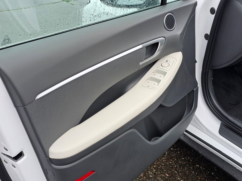 New 2025 Hyundai Sonata SE image 17