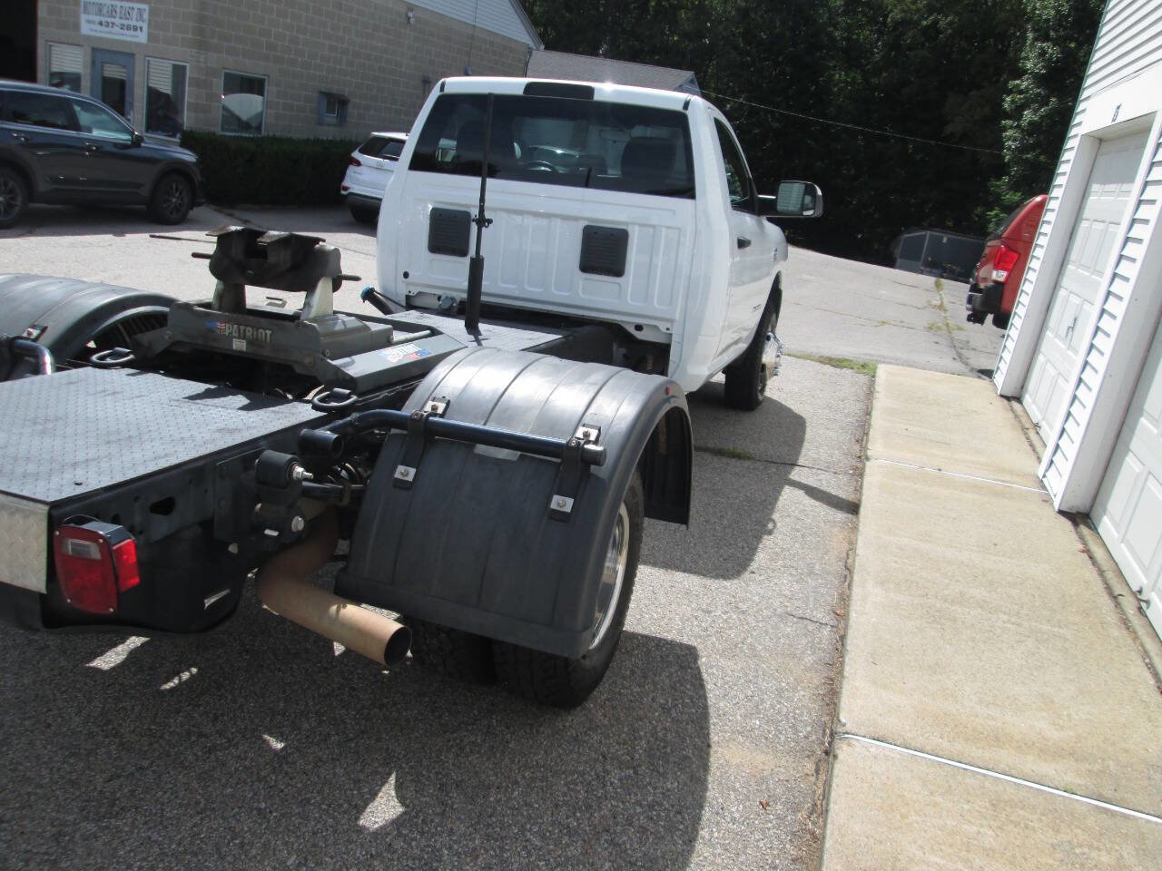 Used 2022 RAM 3500 Tradesman image 9