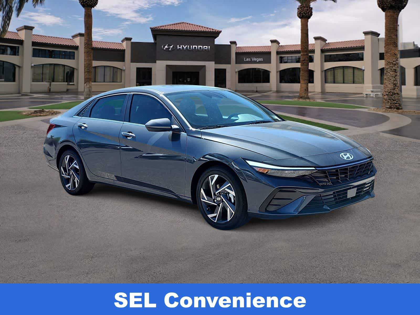 Certified 2025 Hyundai Elantra SEL FWD image 2
