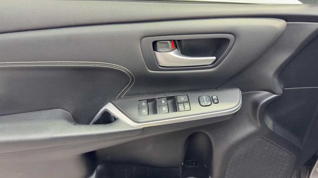 Used 2015 Toyota Camry XLE FWD image 21