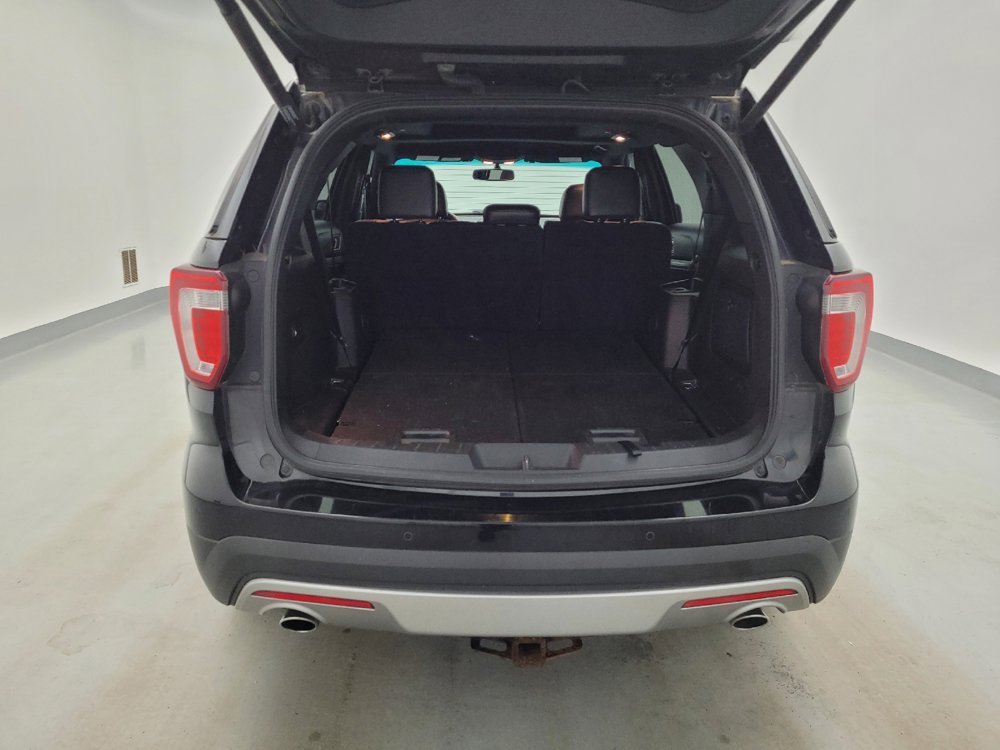 Used 2016 Ford Explorer XLT w/ Equipment Group 202A AWD/4WD image 29