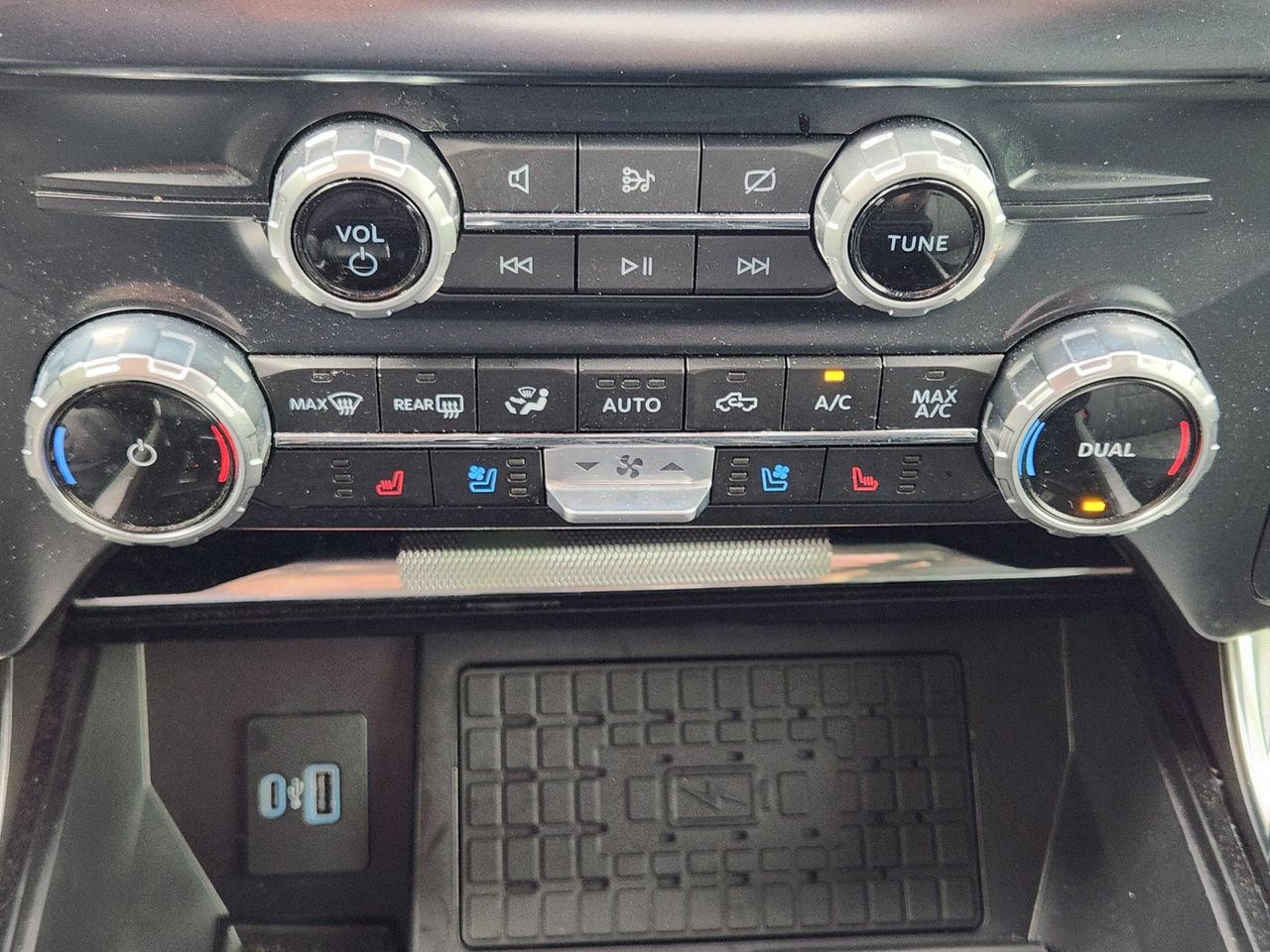 Used 2023 Ford F150 Limited AWD/4WD image 18