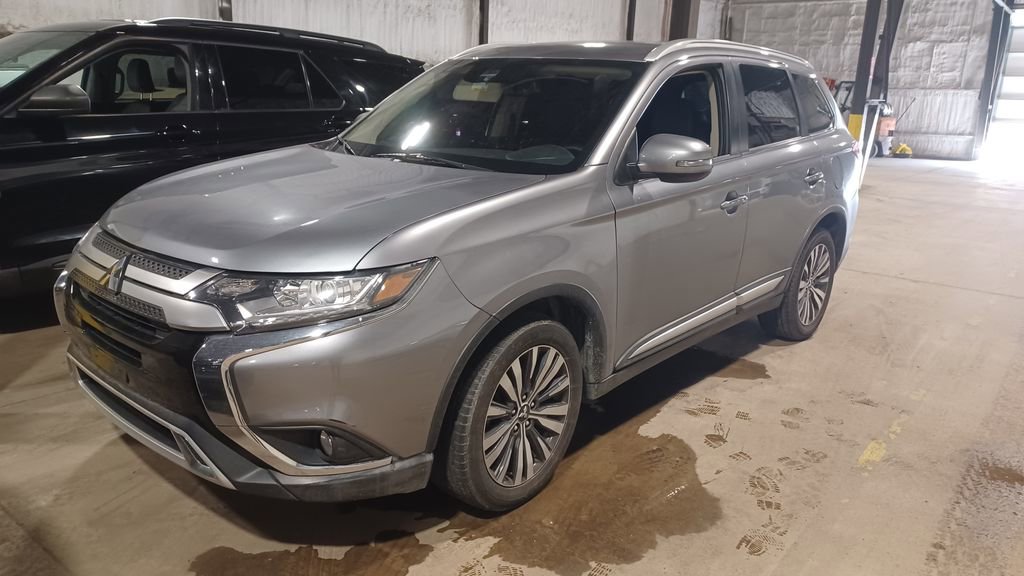 Used 2020 Mitsubishi Outlander SEL image 1