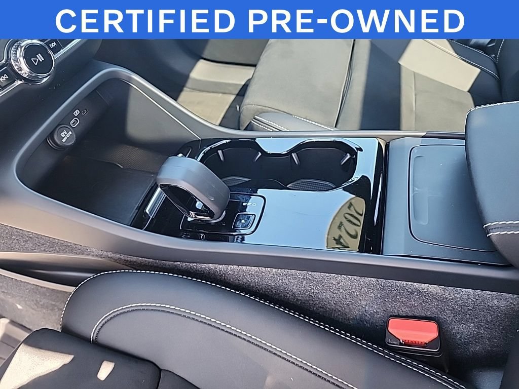 Used 2024 Volvo XC40 Recharge Ultimate w/ Protection Package Premier AWD/4WD image 13