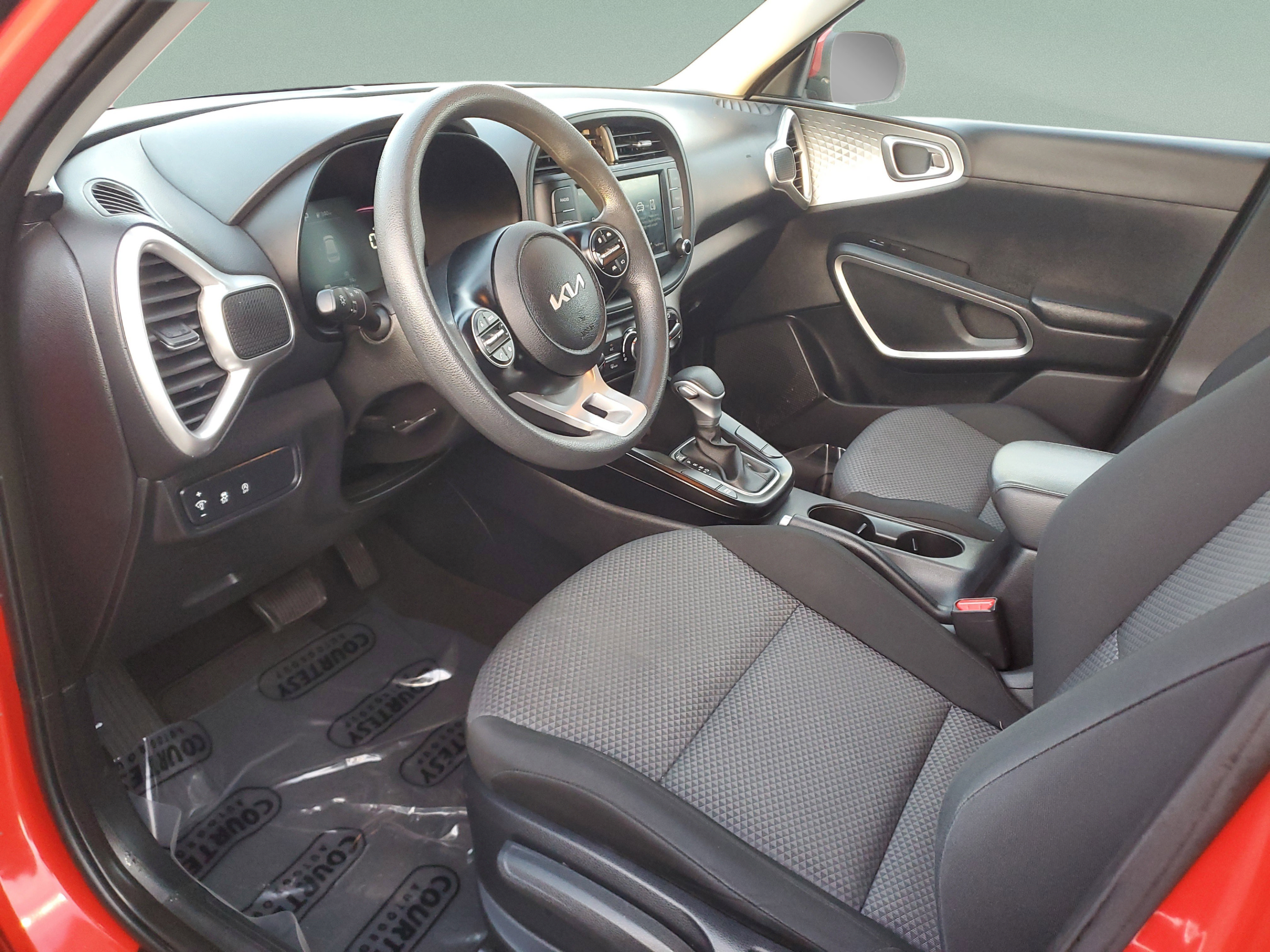 Certified 2024 Kia Soul LX w/ Option Group 015 FWD image 14