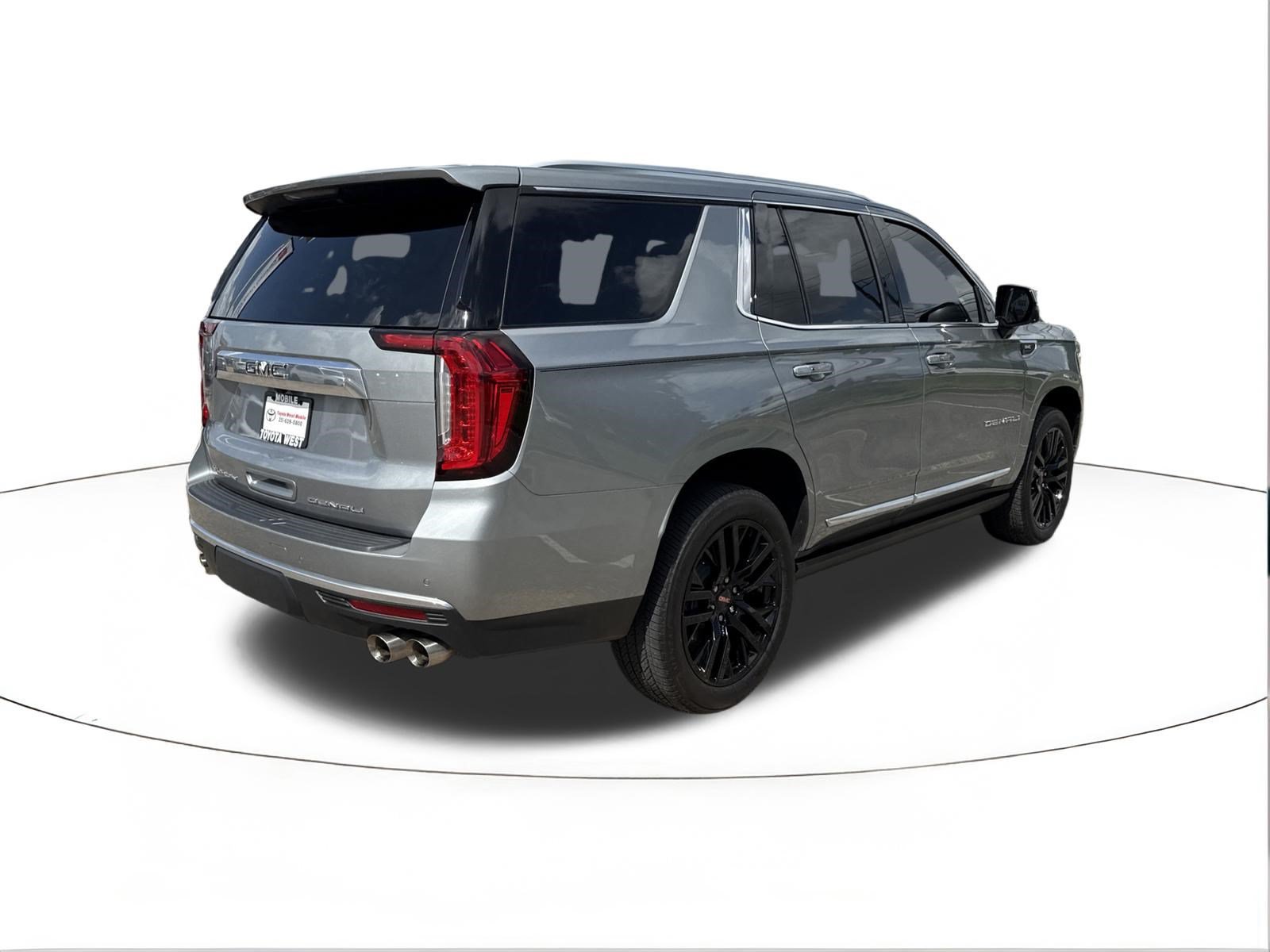 Used 2024 GMC Yukon Denali AWD/4WD image 3