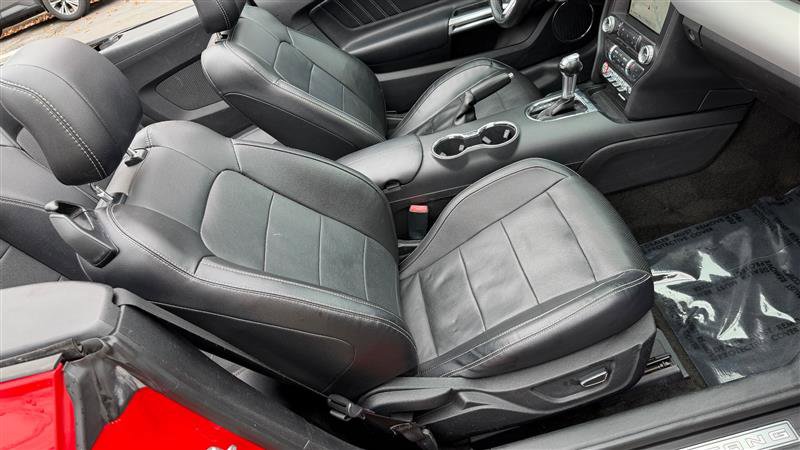 Used 2017 Ford Mustang Premium image 28