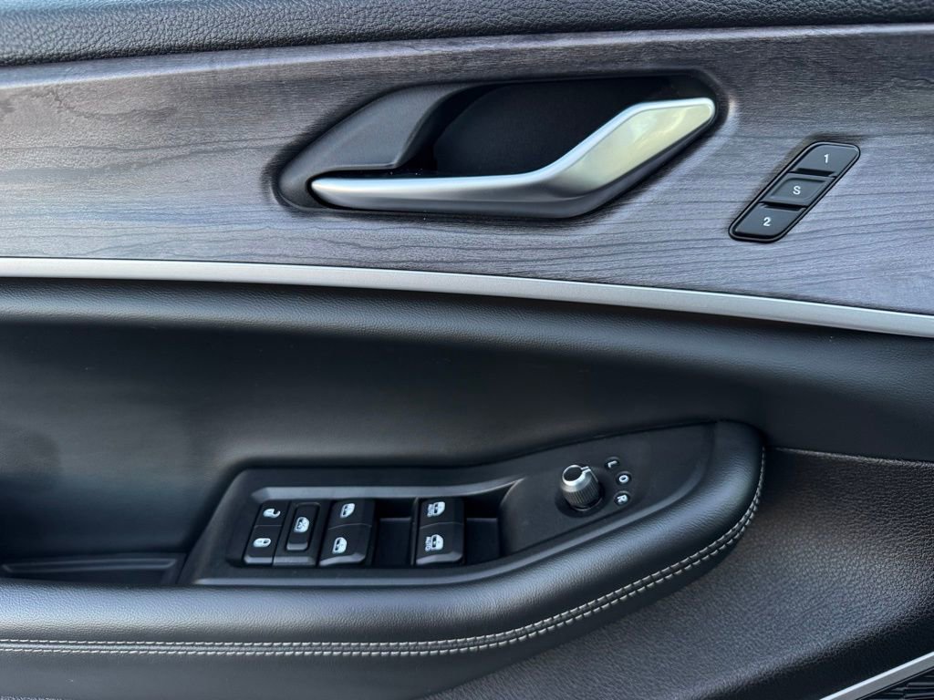 Used 2022 Jeep Grand Cherokee Limited w/ Trailer Tow Prep Group (B) image 37