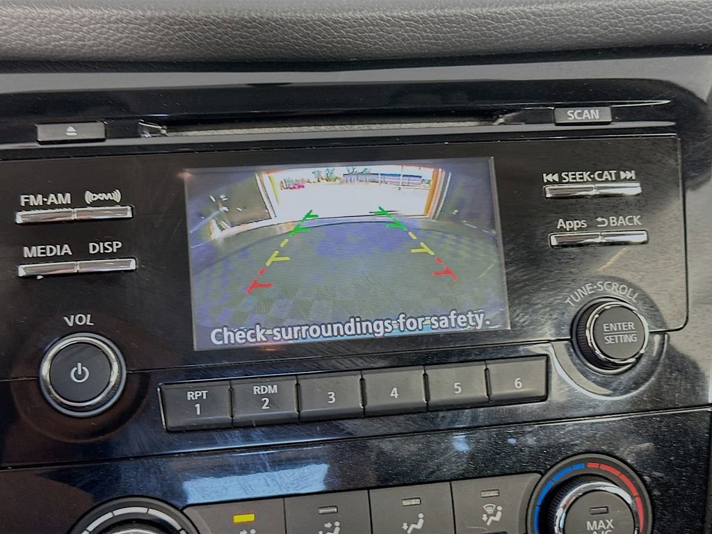 Used 2016 Nissan Rogue S FWD image 13