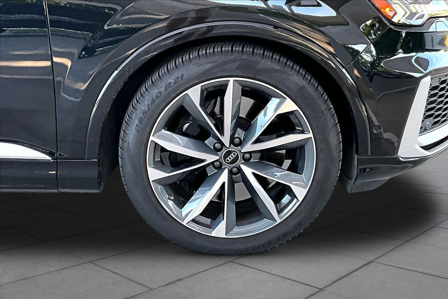 Used 2022 Audi SQ7 Prestige AWD/4WD image 10