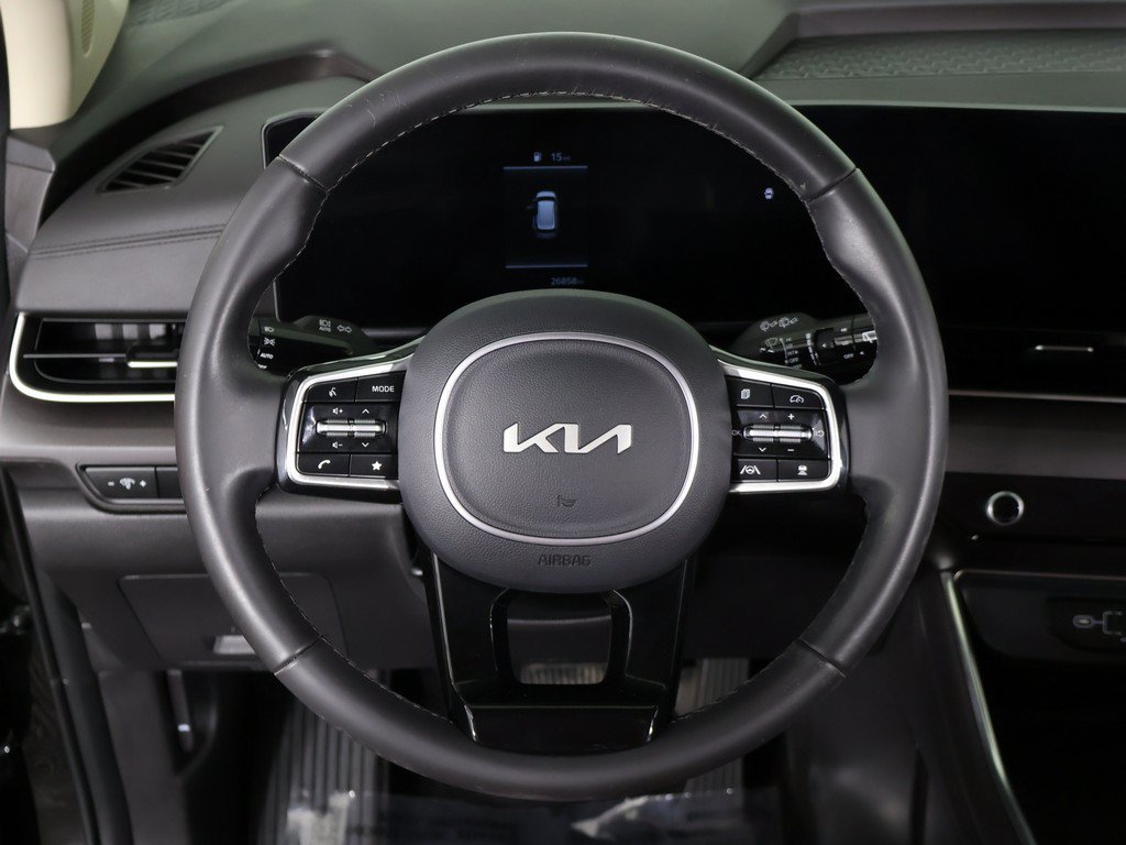 Used 2025 Kia Carnival EX FWD image 41
