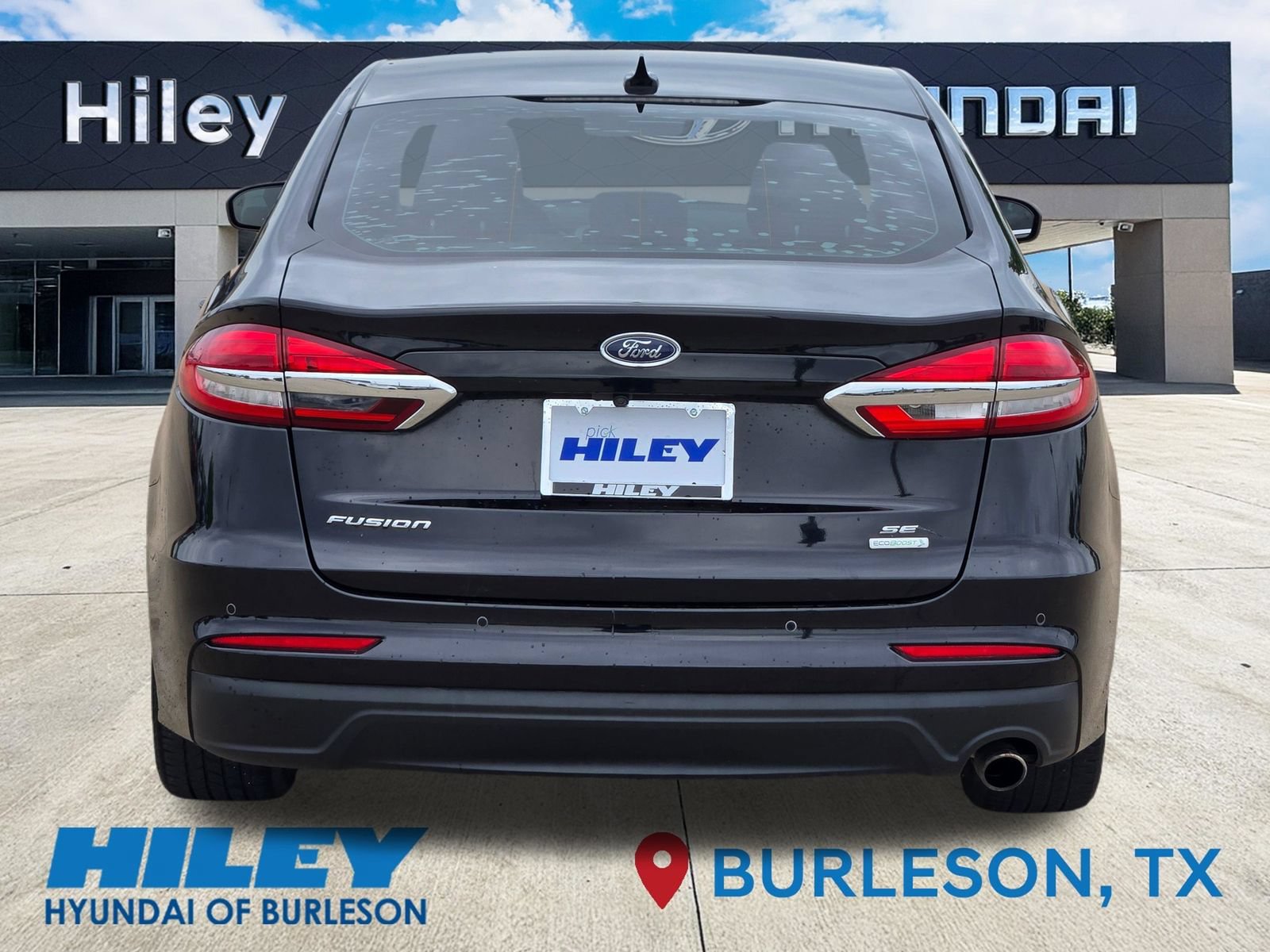 Used 2019 Ford Fusion SE FWD image 5