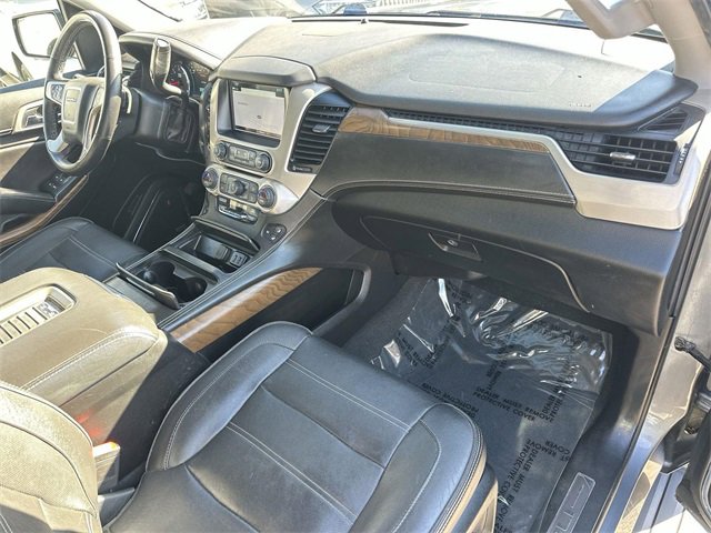 Used 2020 GMC Yukon XL Denali w/ Open Road Package image 28