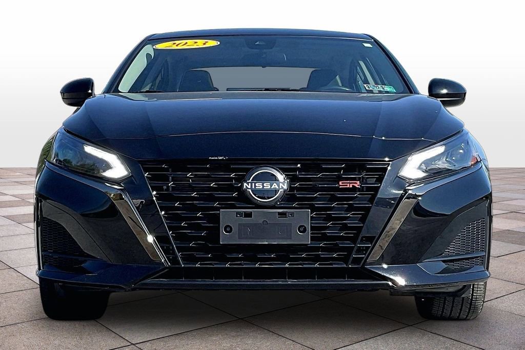 Used 2023 Nissan Altima 2.5 SR w/ SR Premium Package AWD/4WD image 3
