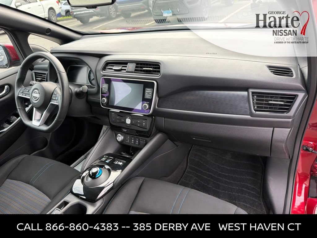 Certified 2025 Nissan Leaf SV Plus FWD image 31