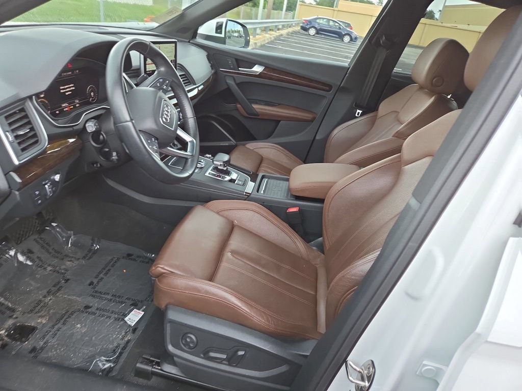 Used 2020 Audi Q5 e Prestige AWD/4WD image 5