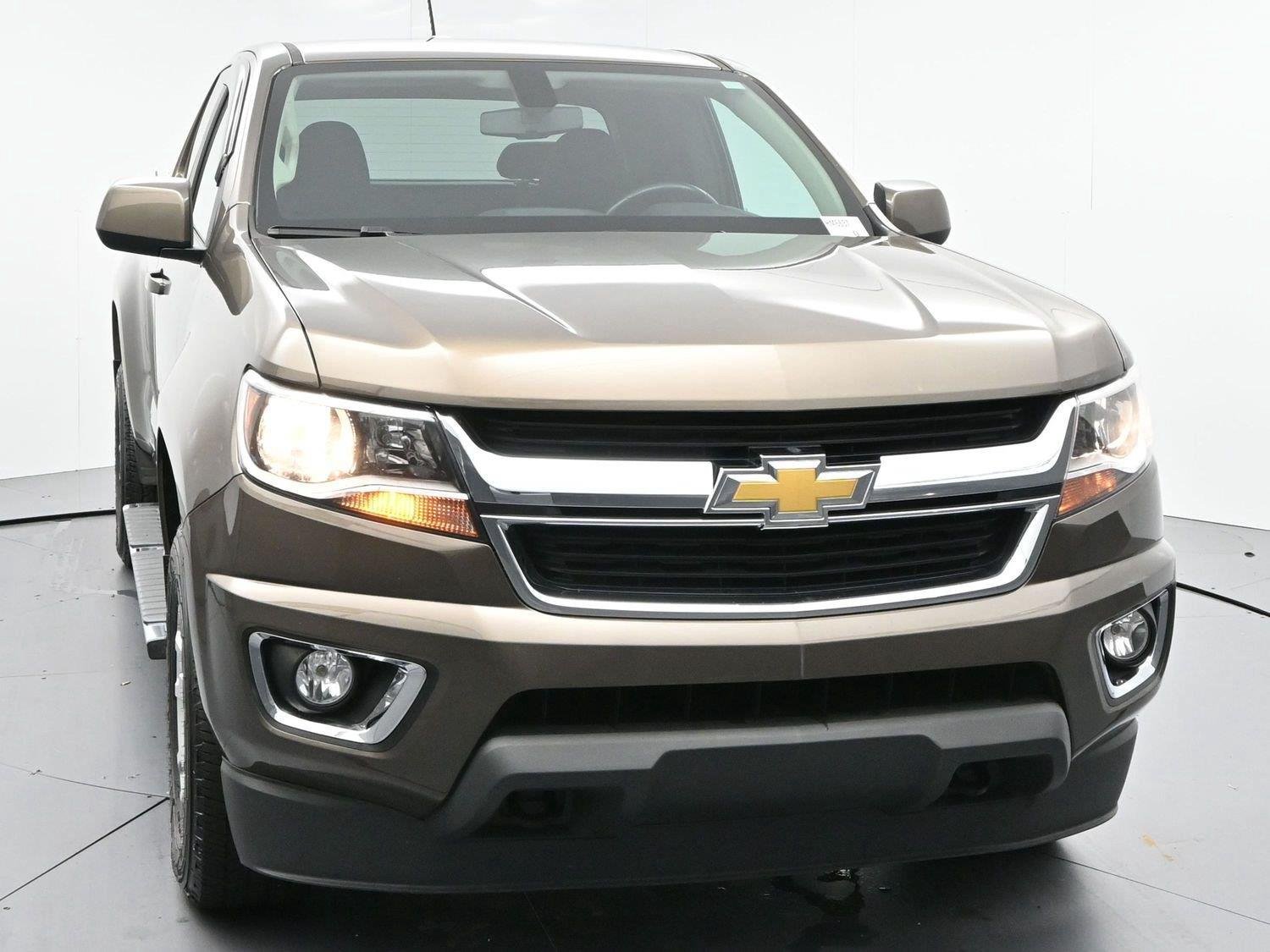Used 2015 Chevrolet Colorado LT w/ LT Convenience Package AWD/4WD image 2