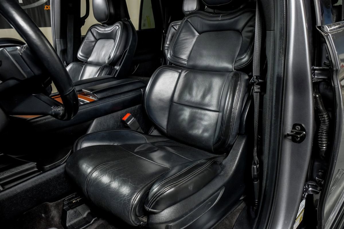 Used 2021 Lincoln Navigator L Reserve w/ Luxury Package image 27