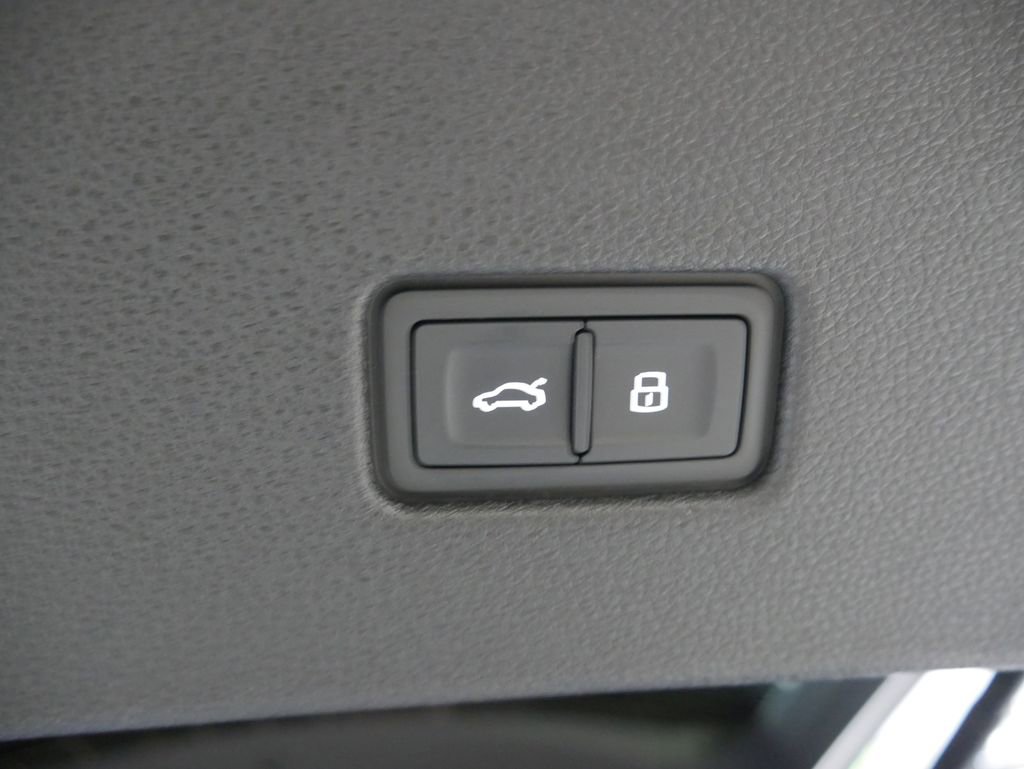 New 2026 Audi Q8 Premium Plus image 25