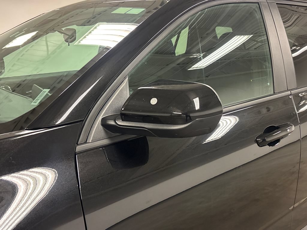Used 2026 Chevrolet Equinox LT FWD image 12