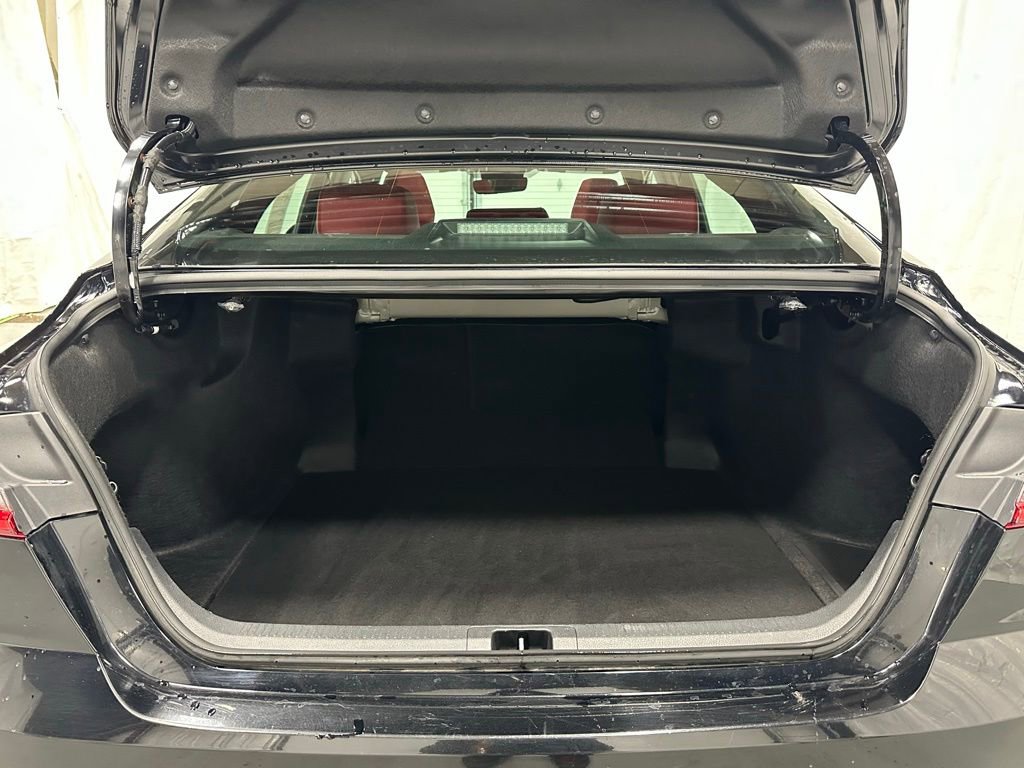 Used 2025 Toyota Camry XSE image 40