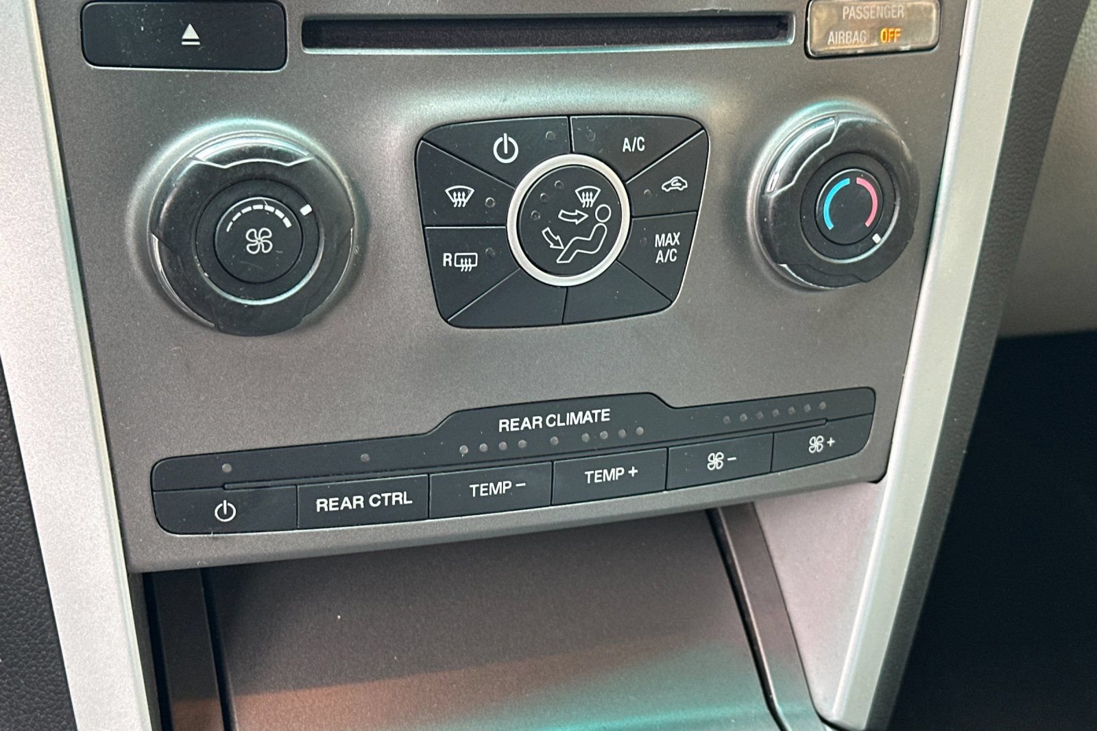 Used 2014 Ford Explorer FWD image 23