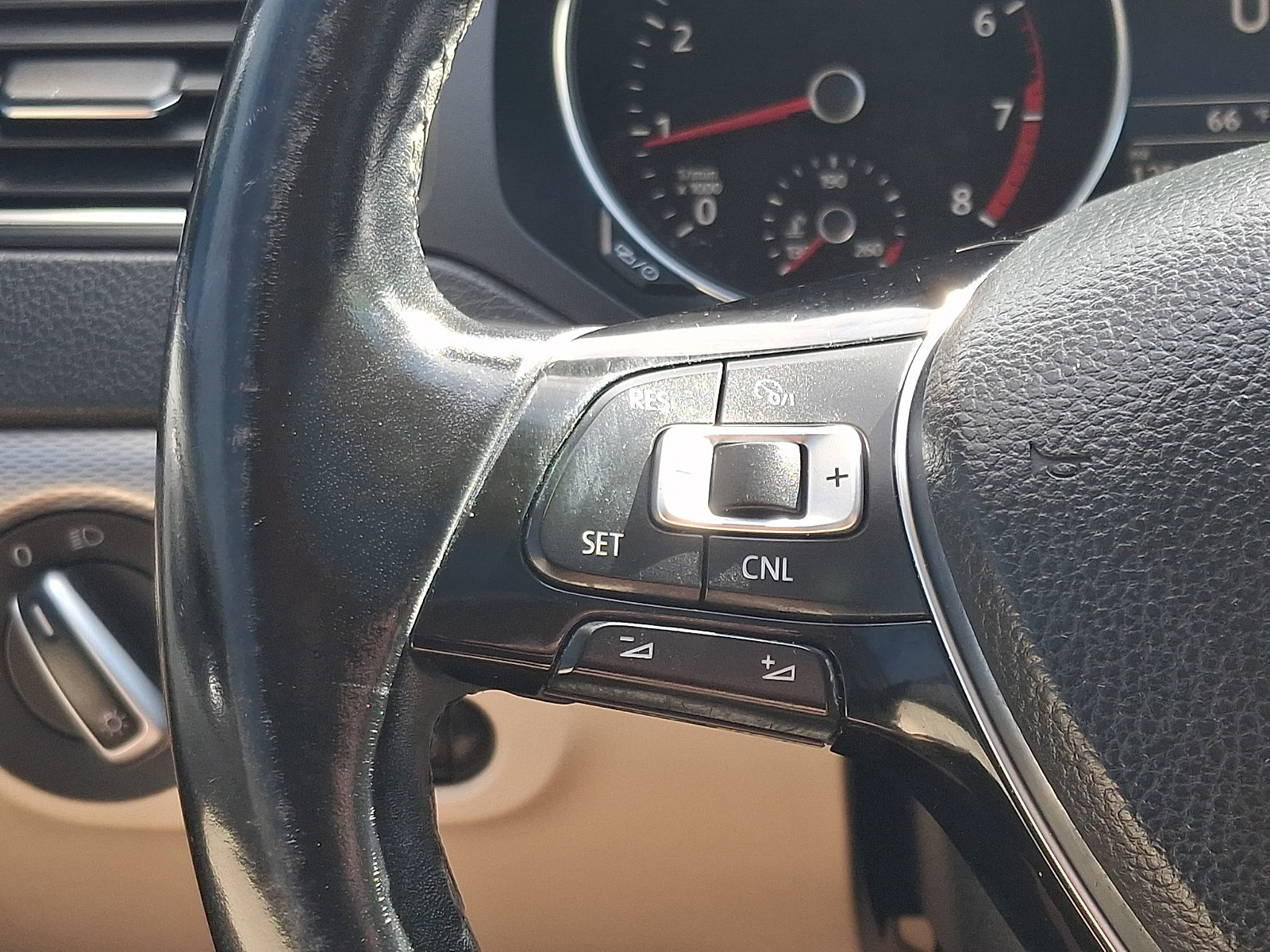 Used 2017 Volkswagen Jetta SE FWD image 21