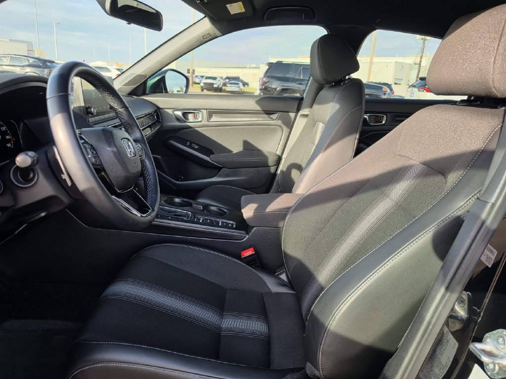Used 2025 Honda Civic Sport image 26