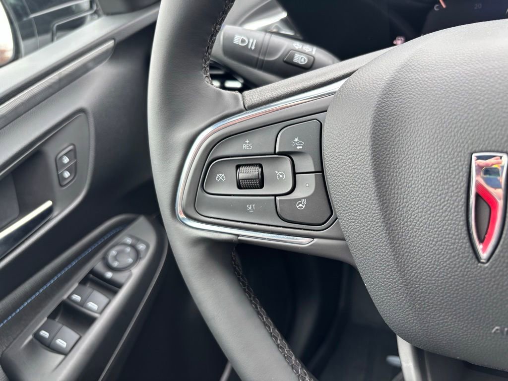 Used 2025 Buick Envista Sport Touring w/ Experience Buick Package FWD image 33