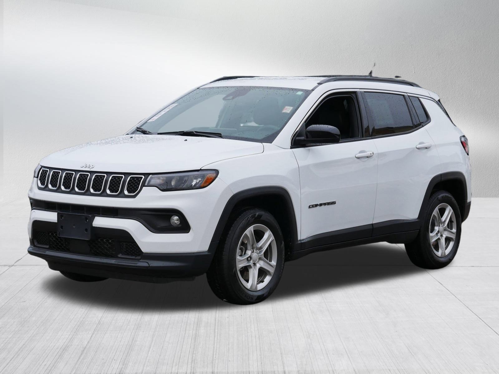 Certified 2024 Jeep Compass Latitude image 3