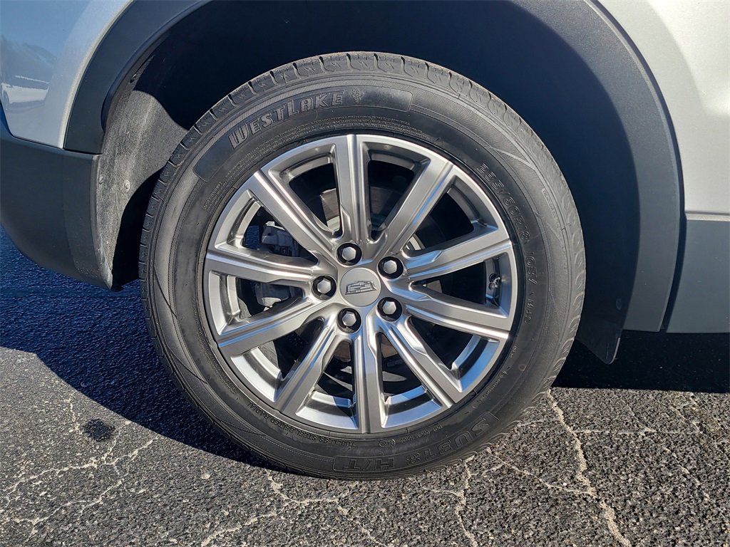 Used 2022 Cadillac XT4 Premium Luxury w/ Safety Alert Package image 5