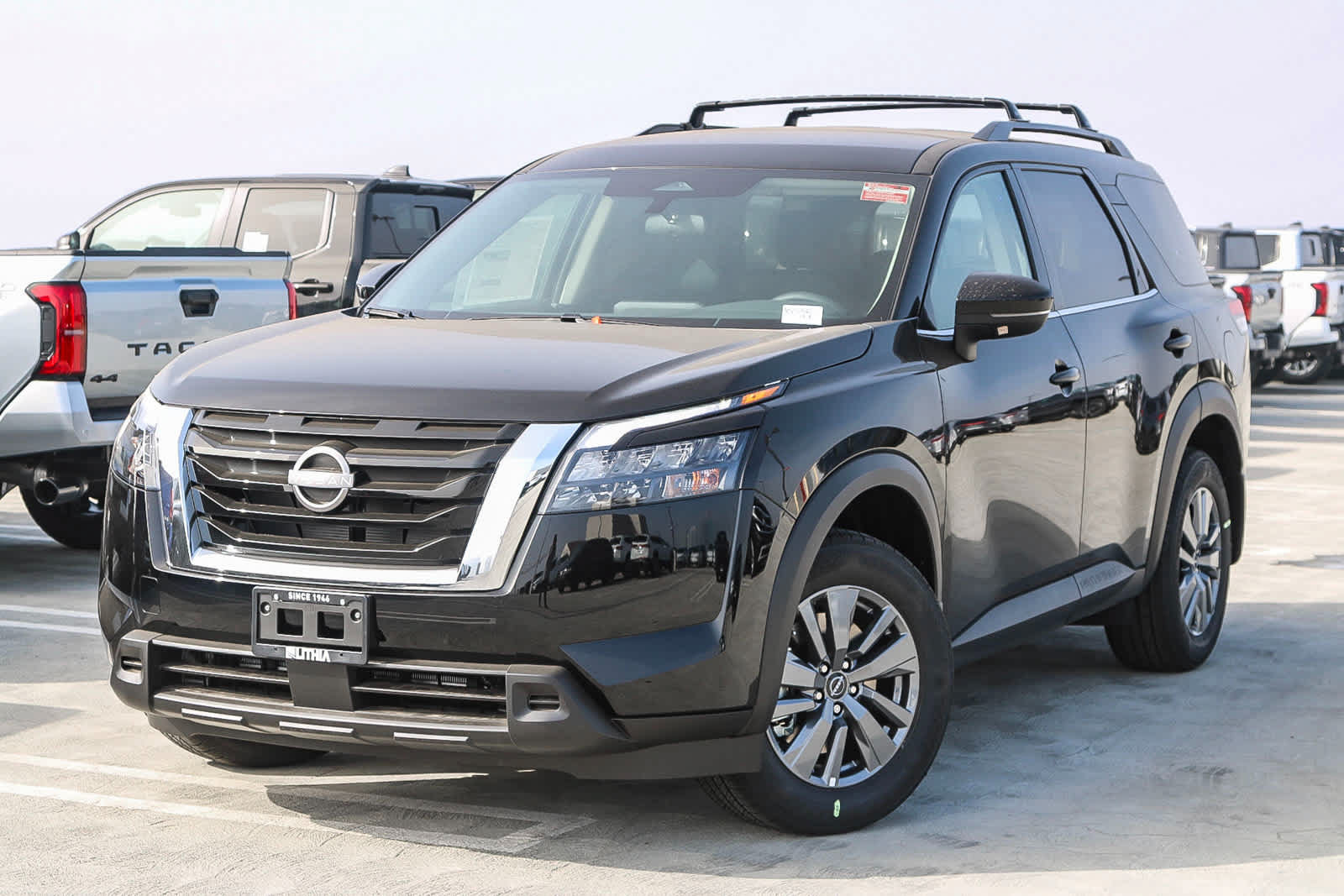 New 2025 Nissan Pathfinder SV FWD image 1