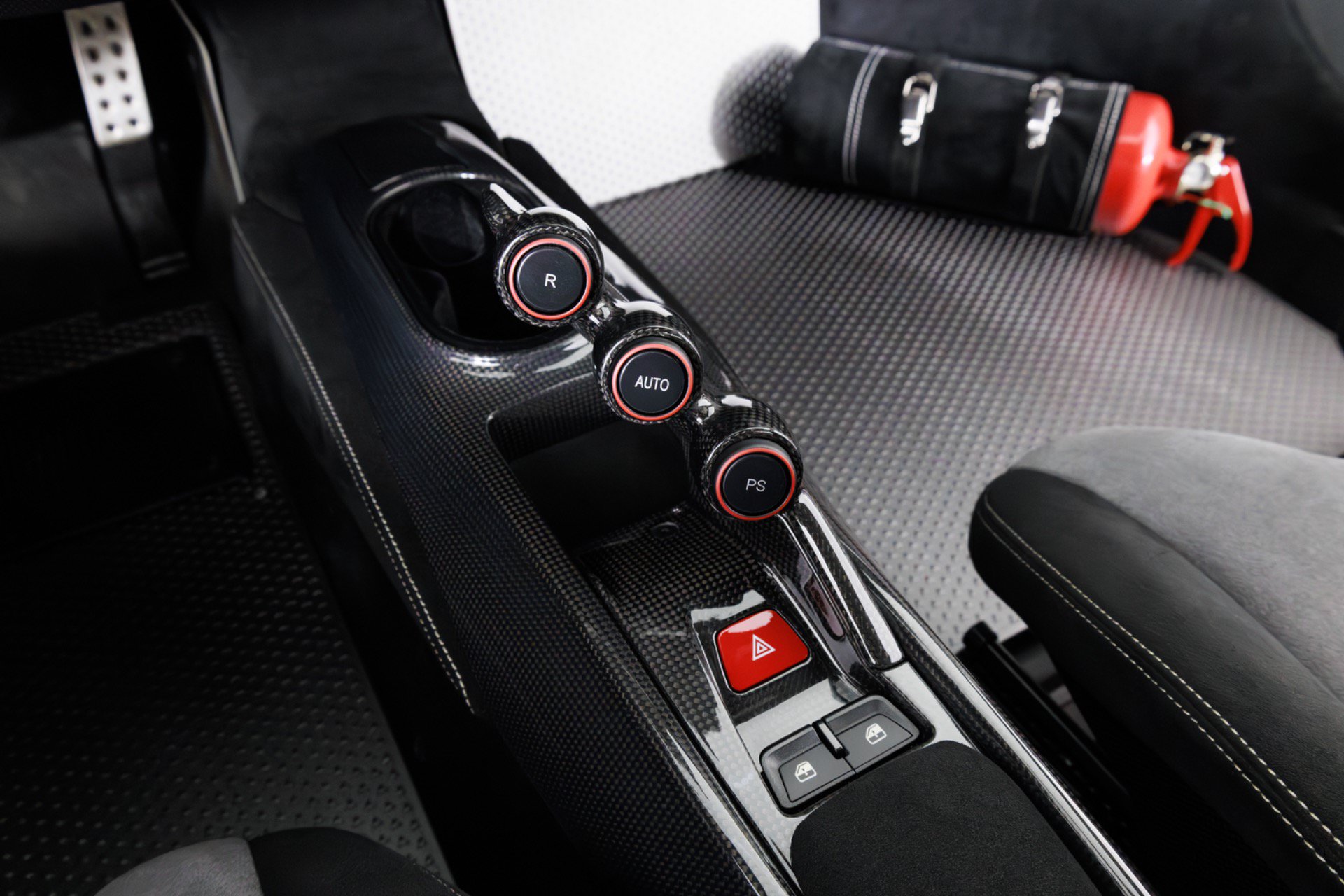 Used 2020 Ferrari 488 Pista Coupe RWD image 24