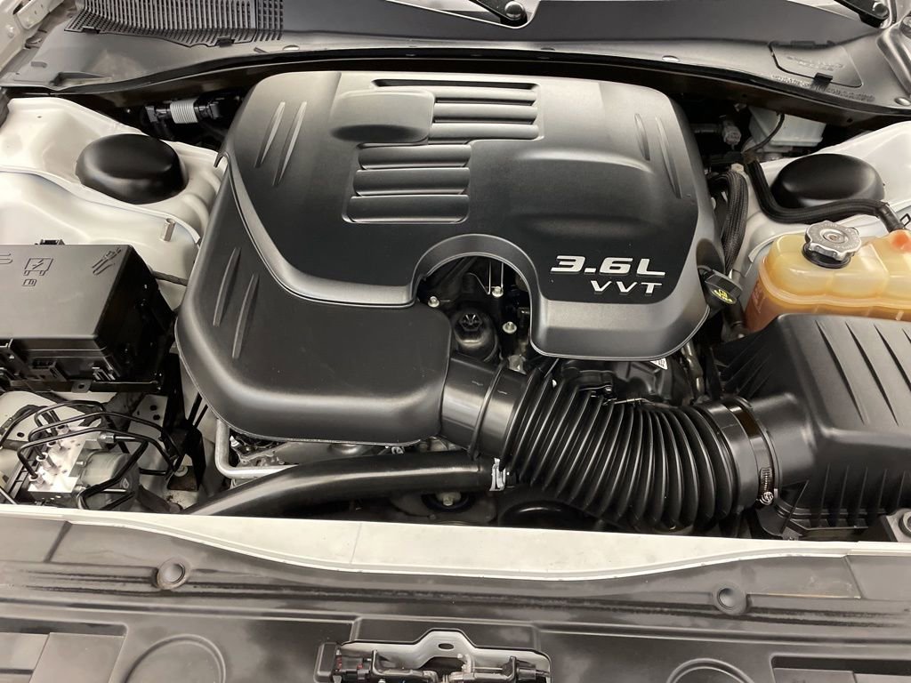 Certified 2022 Chrysler 300 S image 29