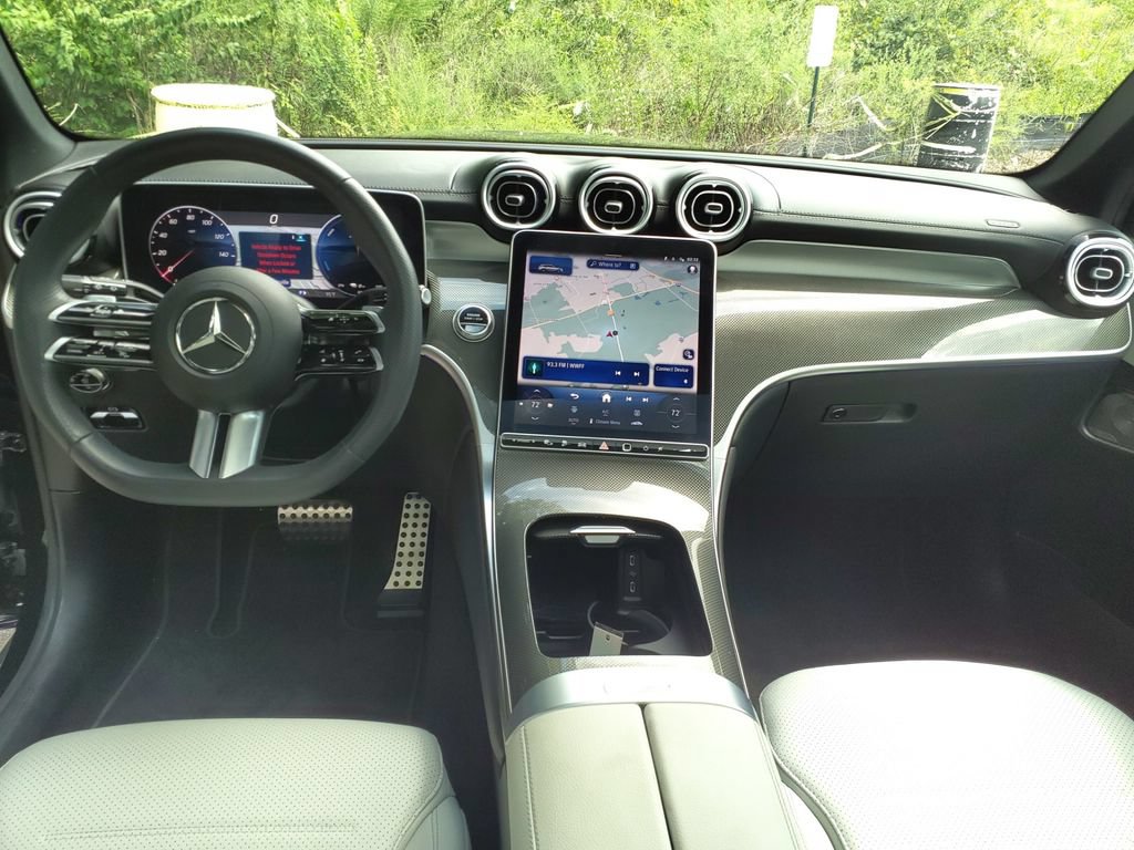 Certified 2025 Mercedes-Benz GLC 350e 4MATIC image 23