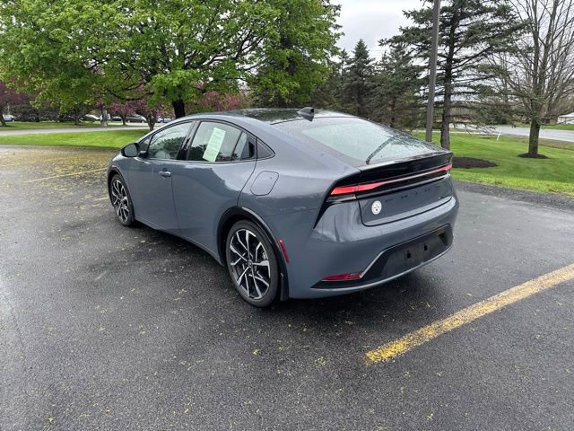Used 2023 Toyota Prius Prime FWD image 5