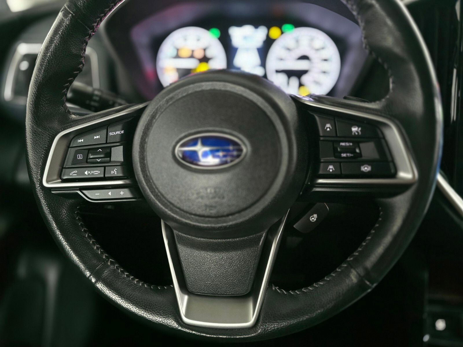 Certified 2023 Subaru Ascent Limited w/ Technology Package image 36