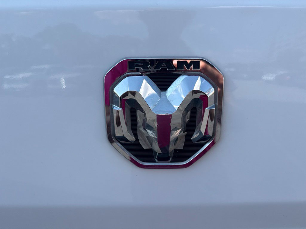 Used 2025 RAM ProMaster 2500 w/ Convenience Group FWD image 12