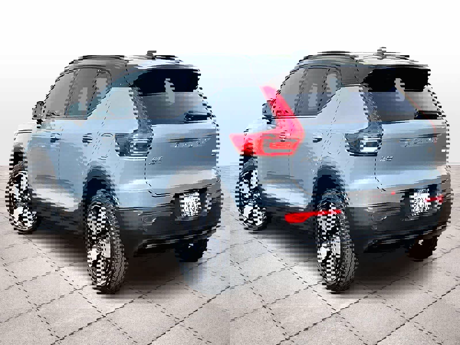 Used 2023 Volvo XC40 Recharge Ultimate AWD/4WD image 14