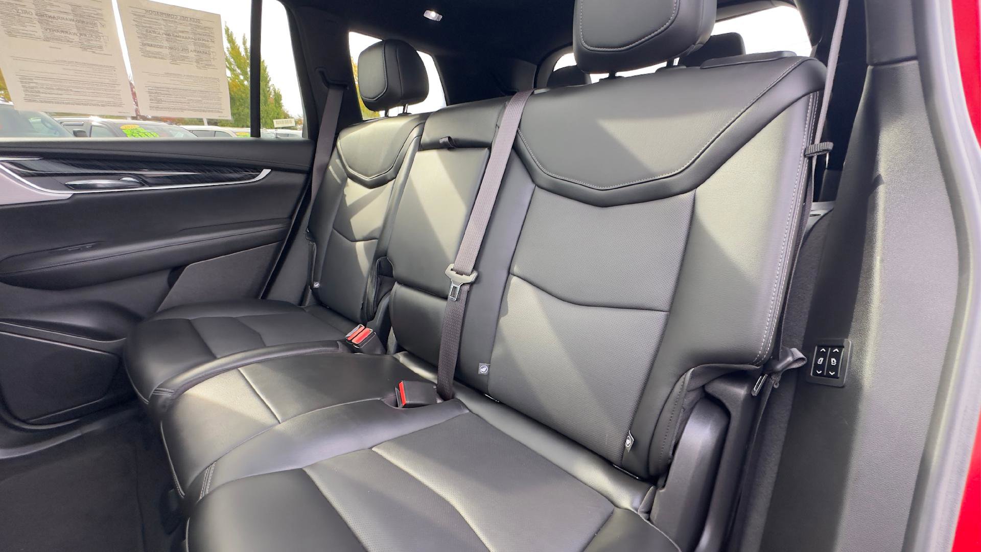 Certified 2024 Cadillac XT6 Premium Luxury image 9