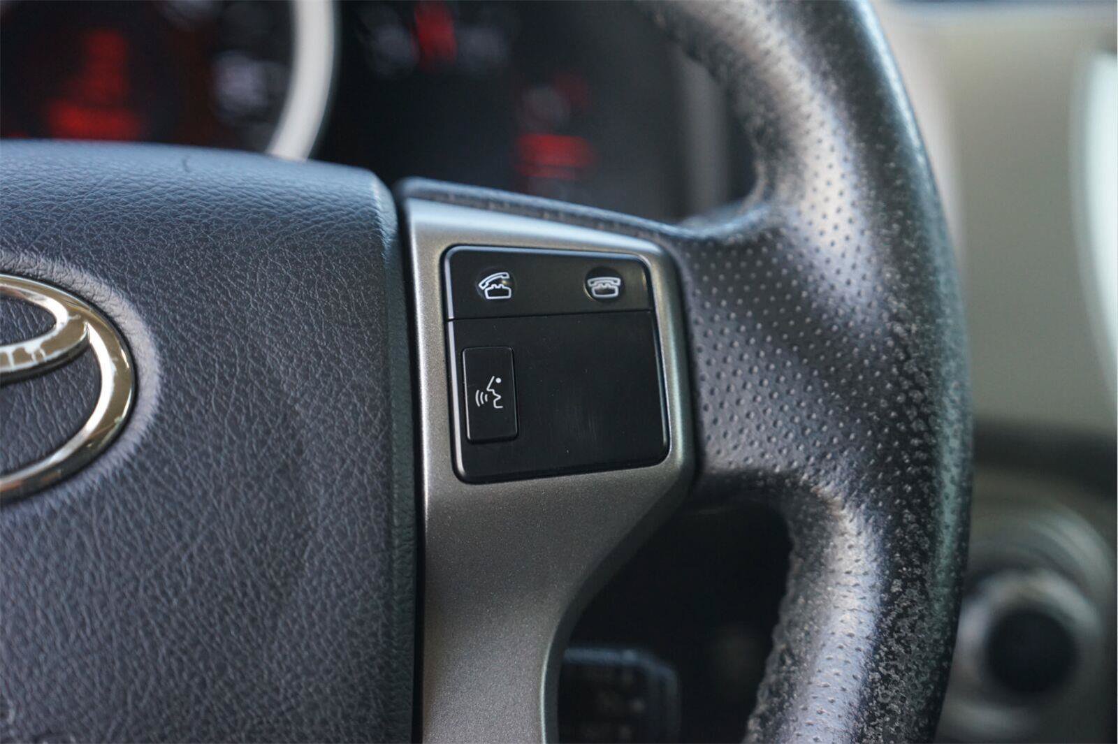 Used 2012 Toyota 4Runner Limited AWD/4WD image 24