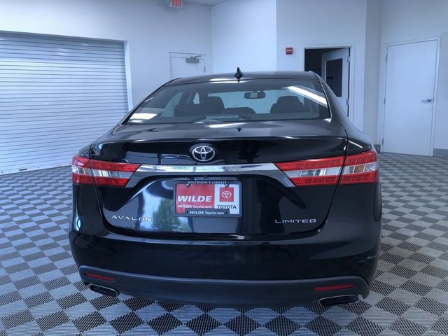 Used 2014 Toyota Avalon Limited w/ Technology Package FWD image 16
