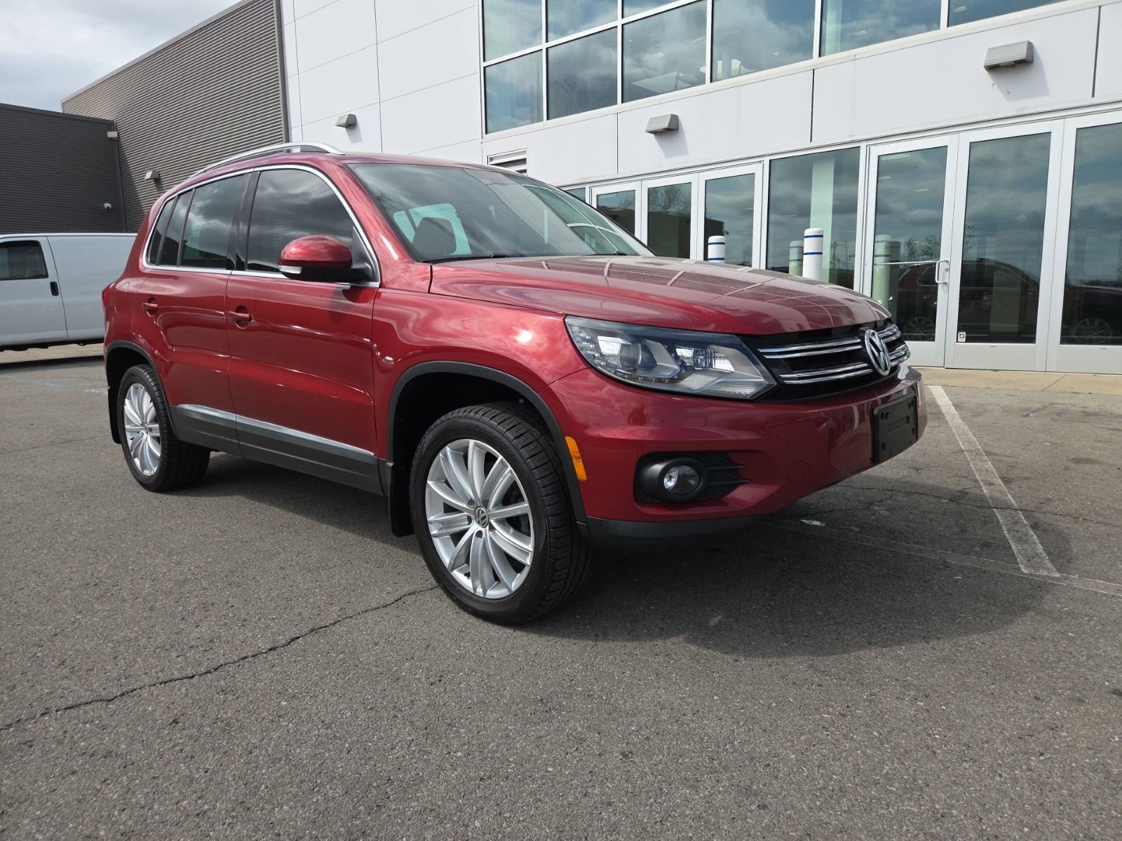 Used 2016 Volkswagen Tiguan SE image 31