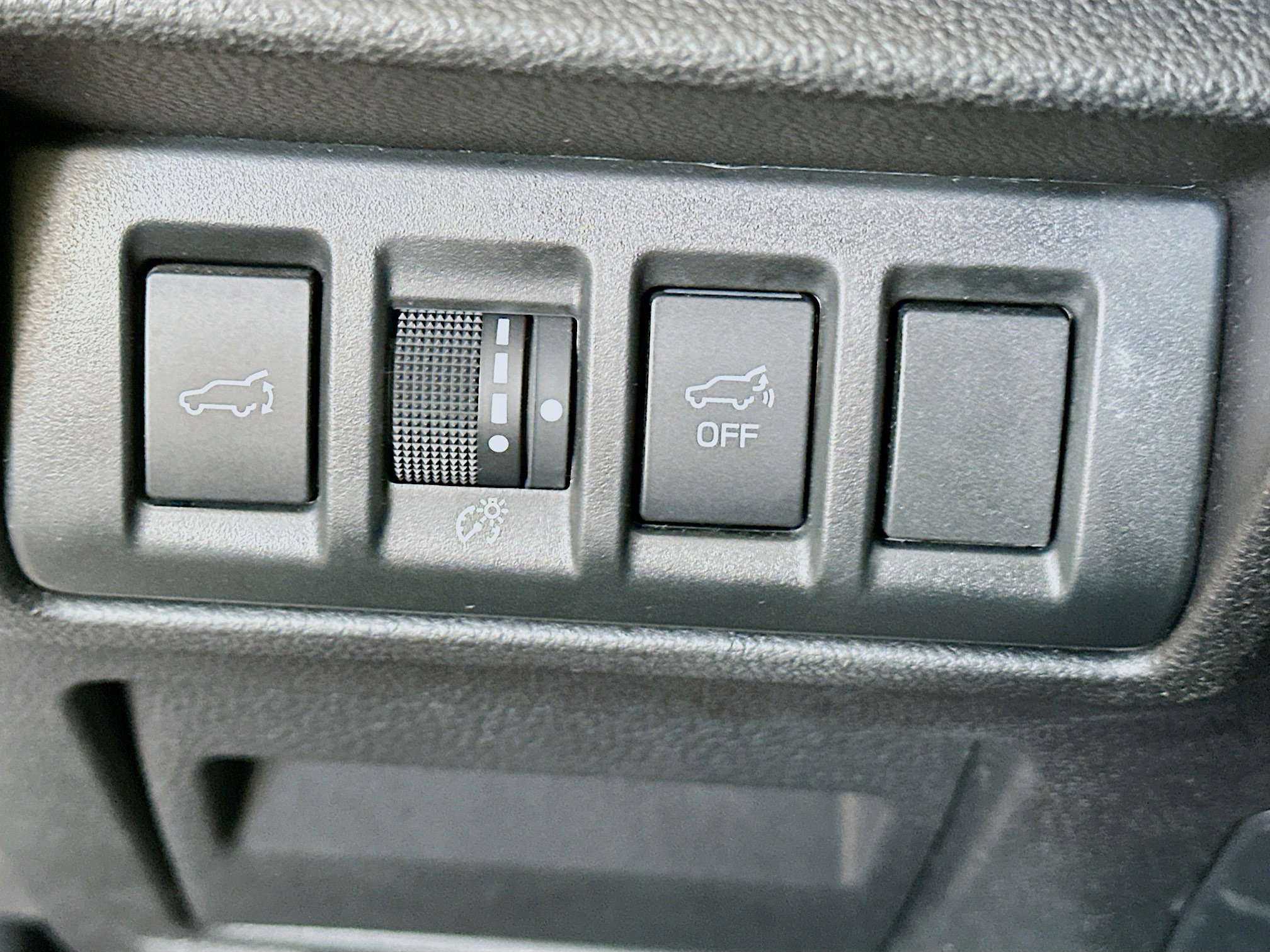 Used 2025 Subaru Outback Premium AWD/4WD image 16