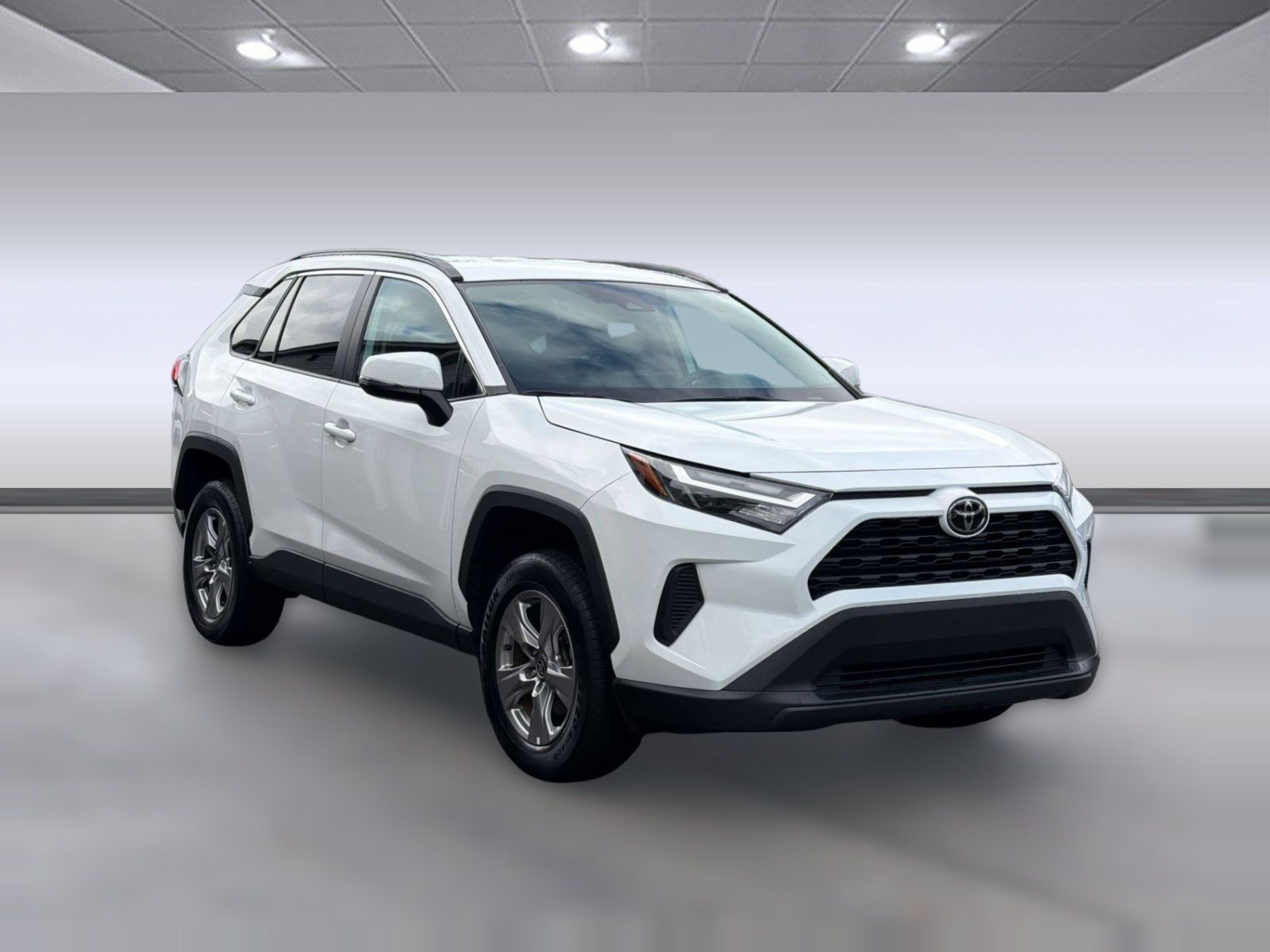 Used 2024 Toyota RAV4 XLE w/ Weather Package AWD/4WD image 7