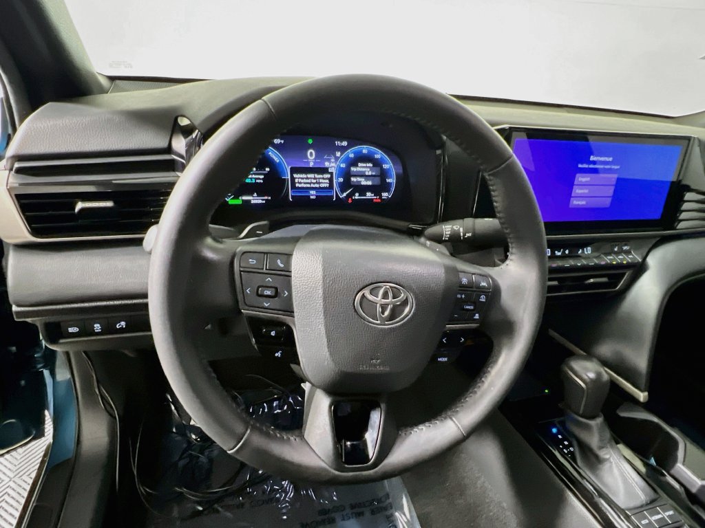 Used 2025 Toyota Camry XSE FWD image 15