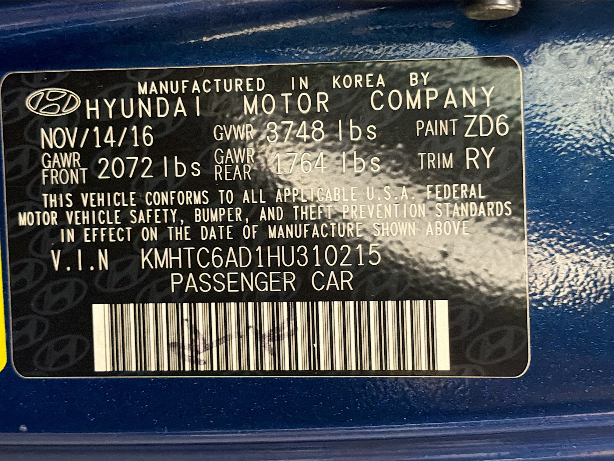 Used 2017 Hyundai Veloster FWD image 12
