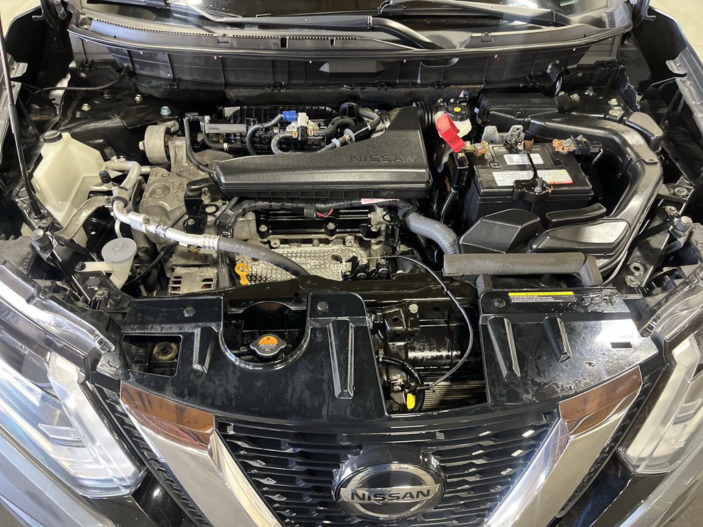 Used 2018 Nissan Rogue S AWD/4WD image 31