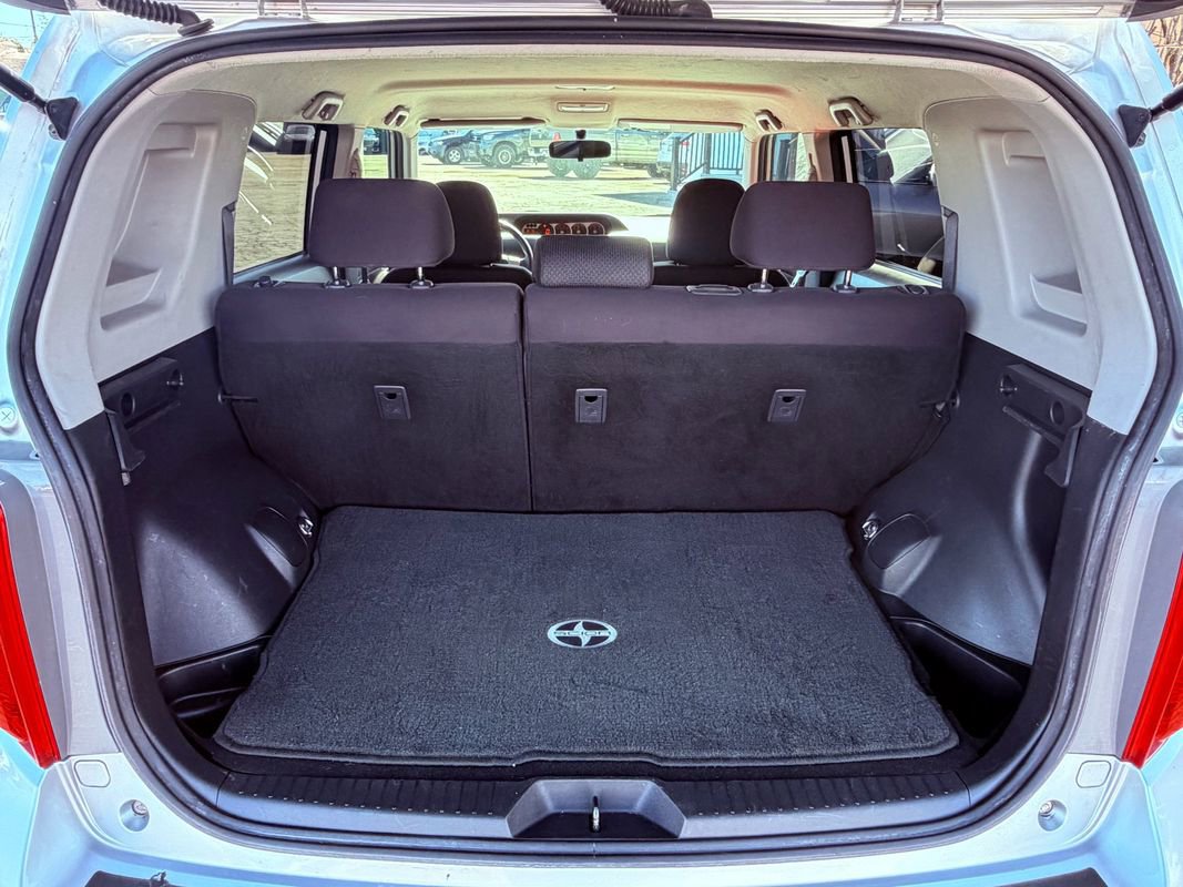 Used 2009 Scion xB FWD image 30