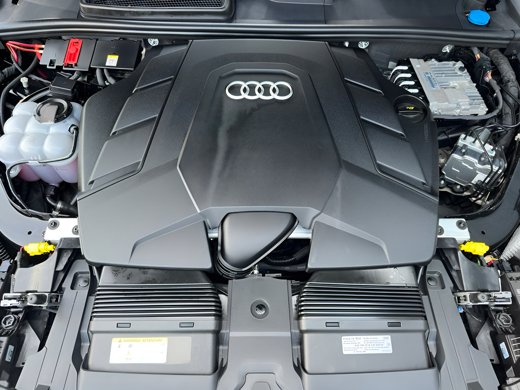 Used 2025 Audi Q7 3.0T Prestige AWD/4WD image 9